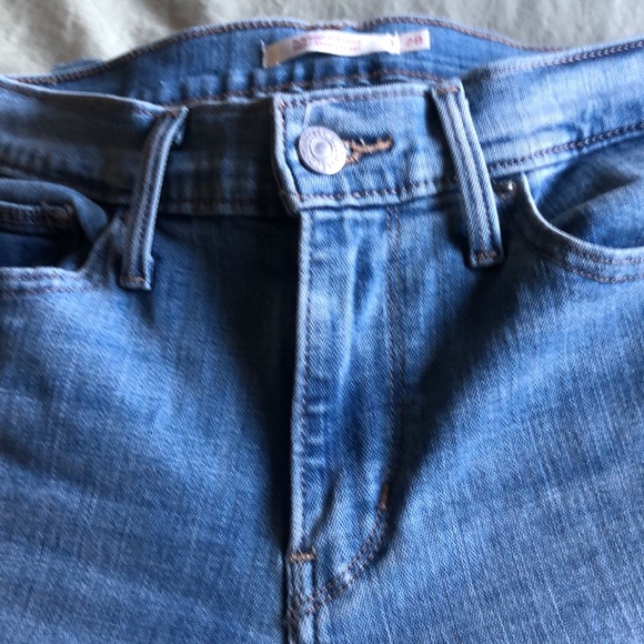 Levi’s jeans! - Picture 2 of 6
